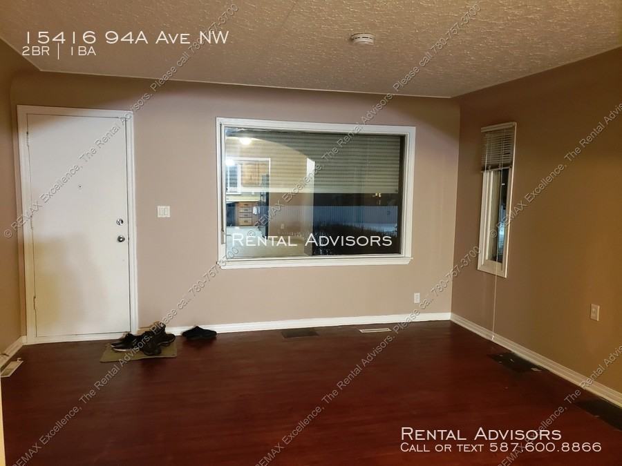 15416 94a Ave NW - Photo 2 of 10