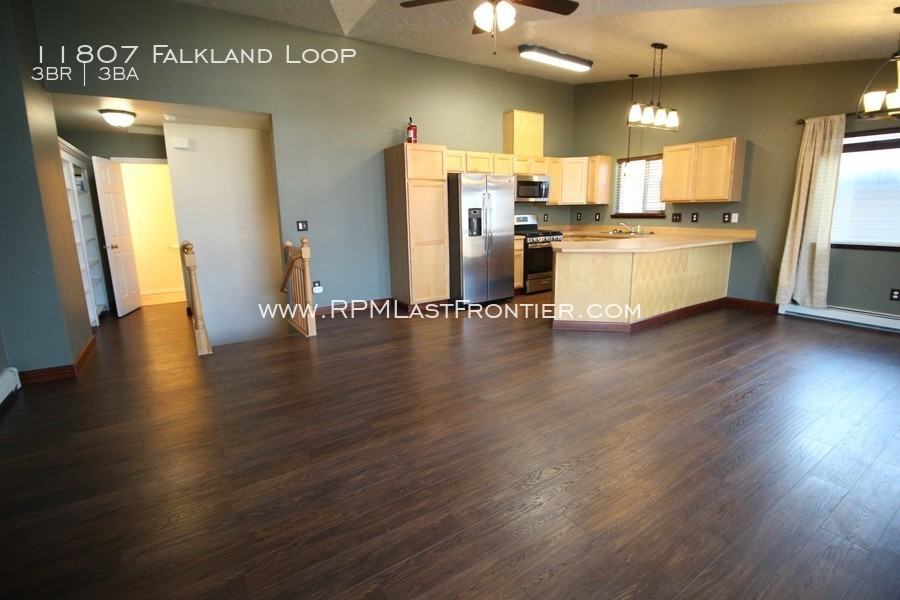 11807 Falklands Dr - Photo 2 of 23