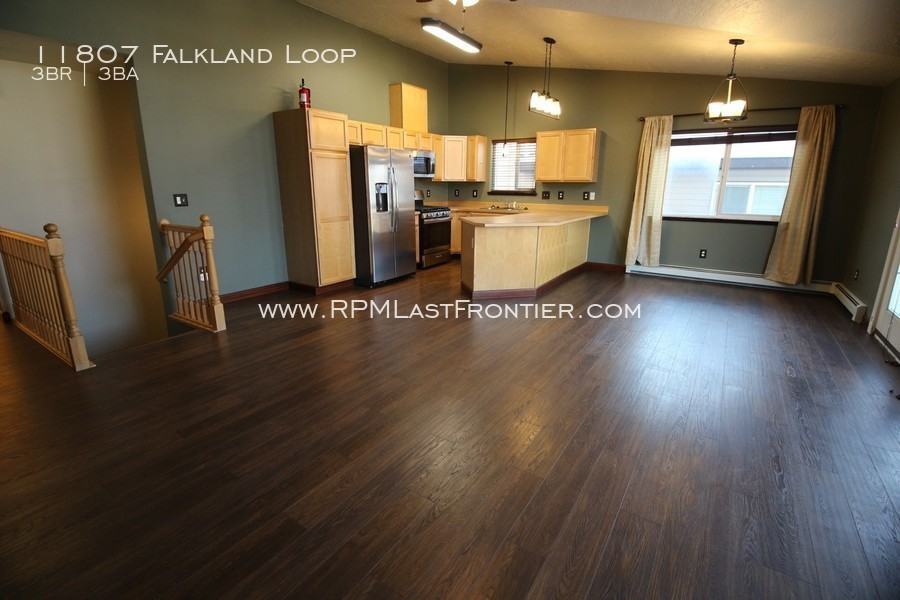 11807 Falklands Dr - Photo 3 of 23