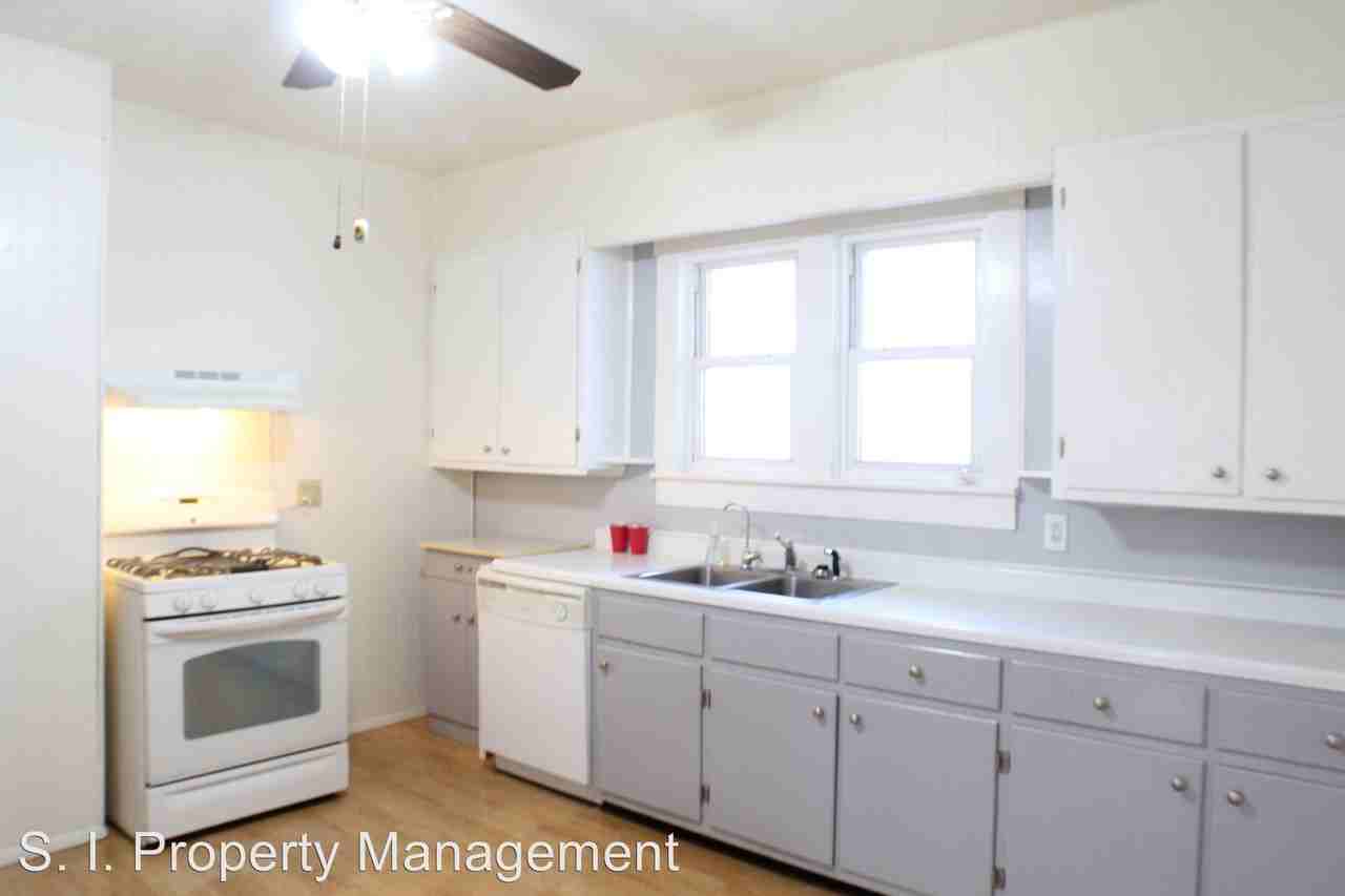 623 N 14th St - Photo 2 of 17