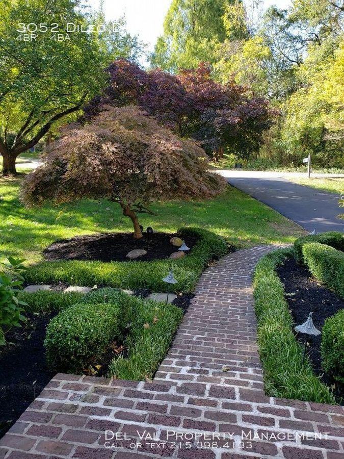 3052 Dileo Dr - Photo 3 of 35
