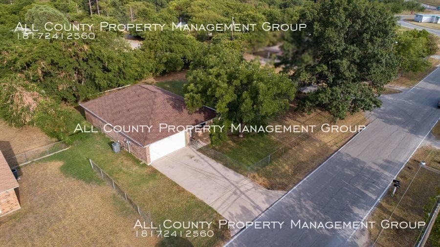 200 Oregon Ave - Photo 2 of 27