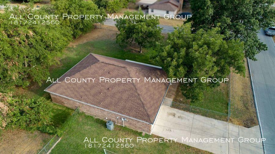 200 Oregon Ave - Photo 3 of 27