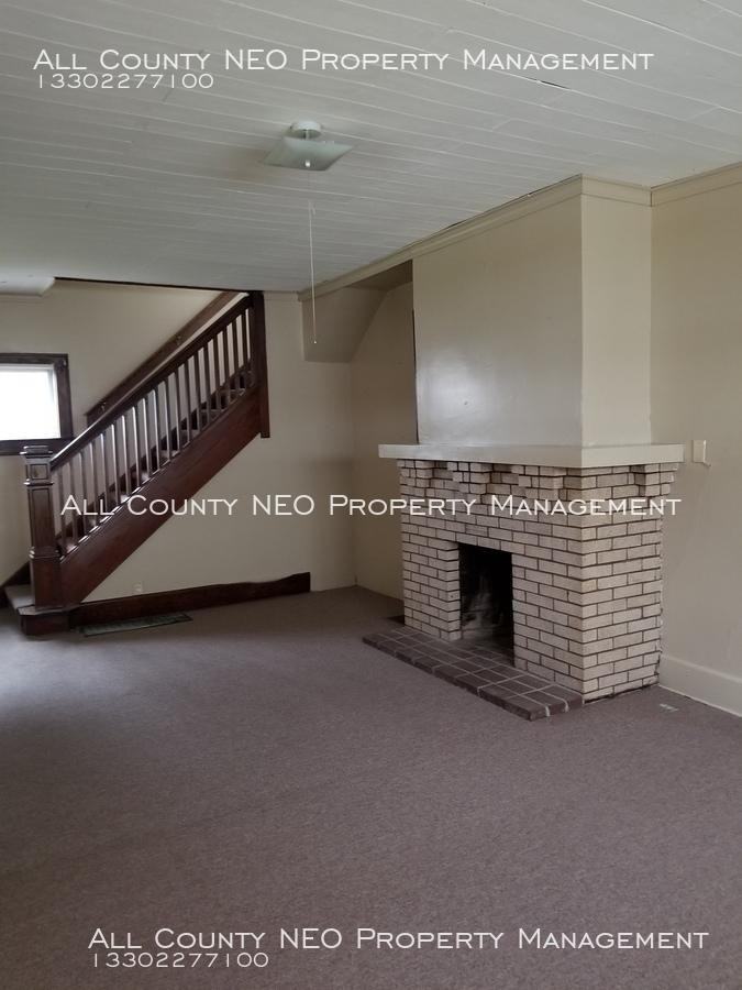 25 Grandview Ave - Photo 2 of 5