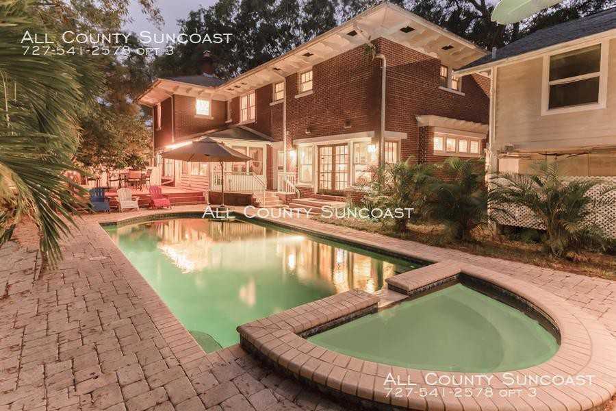 1019 15th Ave N - Photo 2 of 50