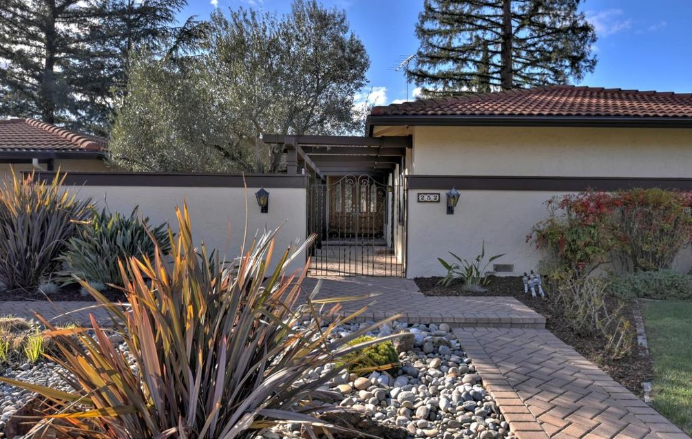 252 Marchmont Ct - Photo 2 of 19