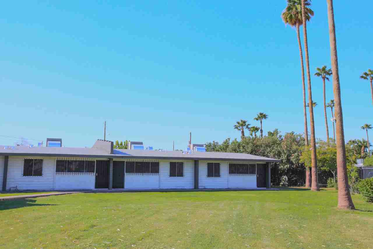 2123 W Devonshire Ave - Photo 3 of 10