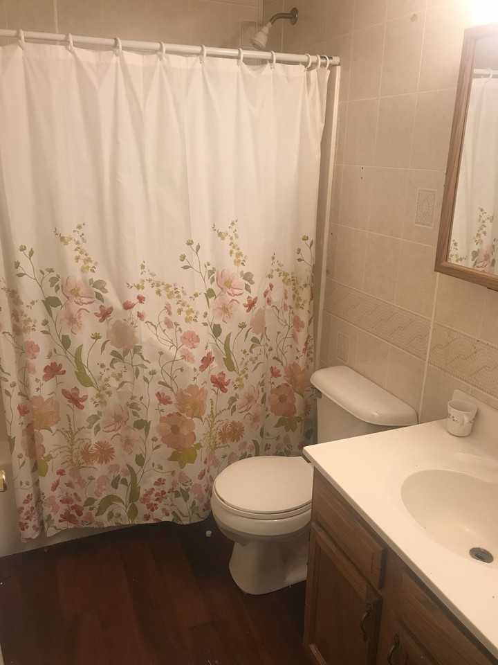 704 S Ledford St - Photo 3 of 5