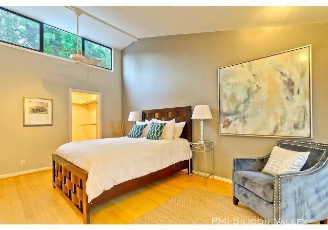 1319 Hopkins Ave - Photo 2 of 4