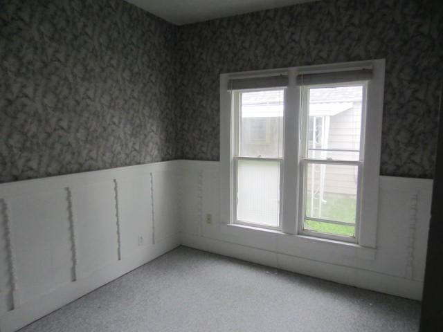 943 E Delmar St - Photo 2 of 5