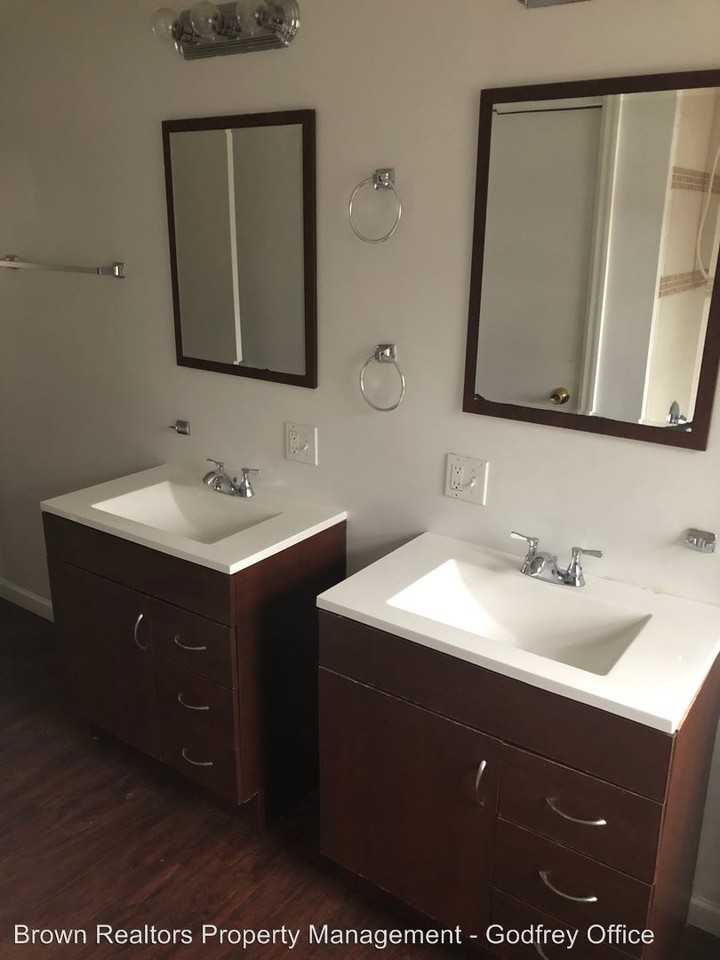 2304 Johnson St - Photo 3 of 12