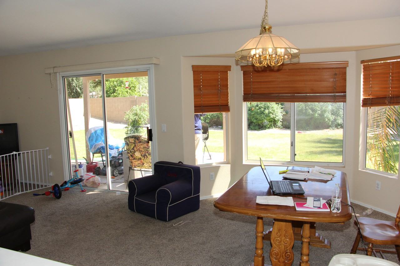251 W Windsor Dr - Photo 3 of 3