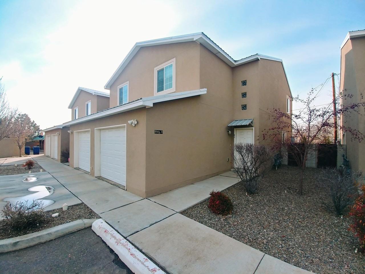 900 Griegos Rd NW Bldg D - Photo 2 of 17