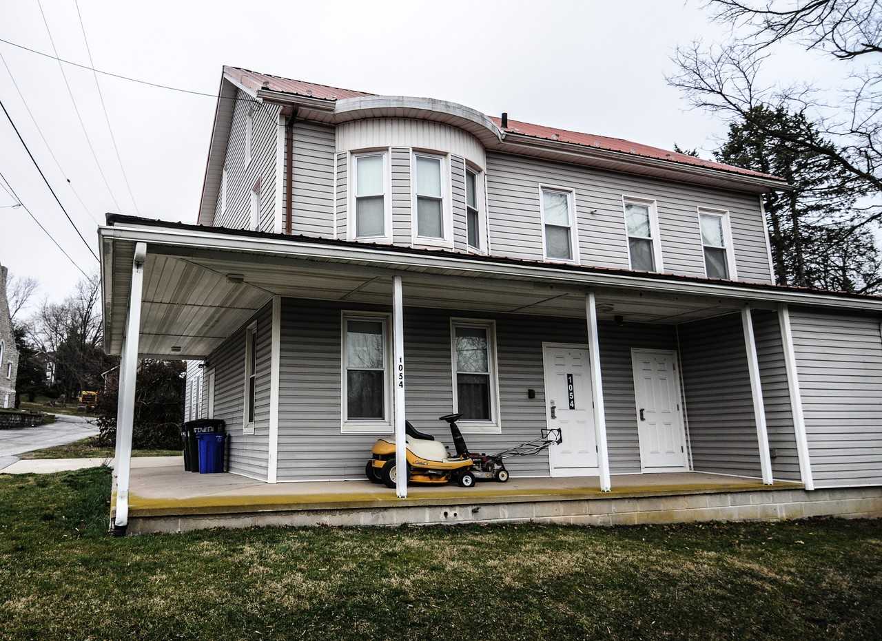 1054 2nd St - Photo 3 of 24