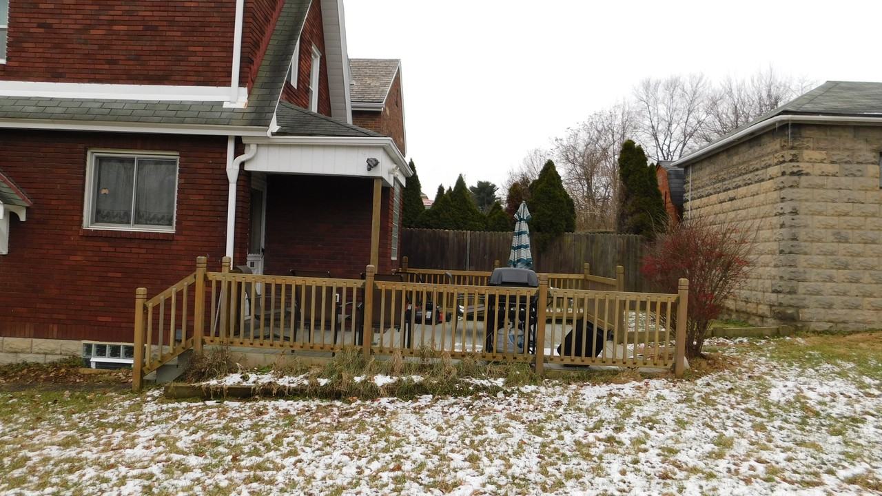 1316 Justine St - Photo 3 of 6