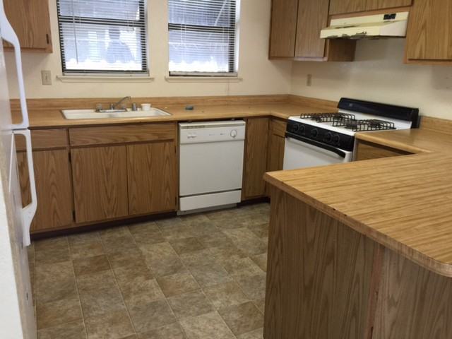 32 W 7th St - Photo 3 of 4