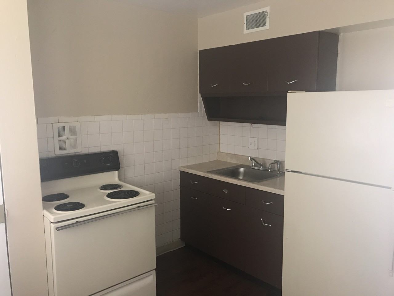 Leonaire Ct Apartments Leonaire Court, Spanish Lake, MO 63138 Zumper