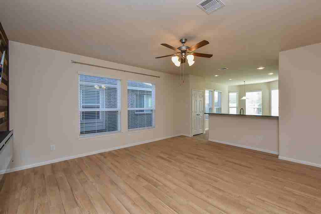 4155 Falvel Cove Dr - Photo 6 of 24