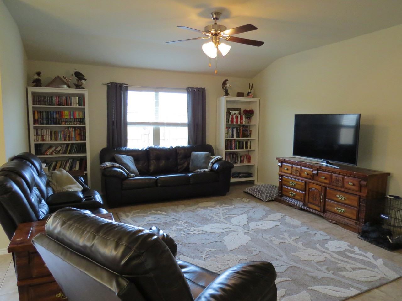 5407 Two Brothers Ln - Photo 3 of 19