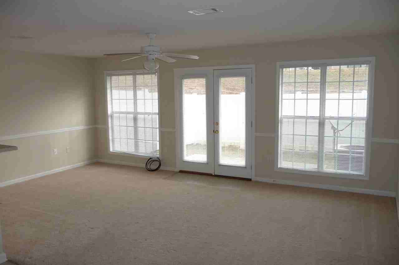 132 S Springview Dr - Photo 2 of 13