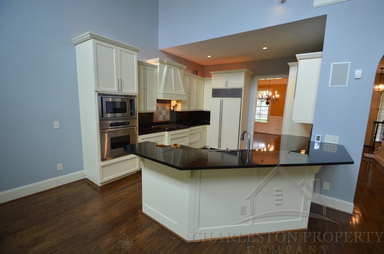 10 Grove Ln - Photo 2 of 5