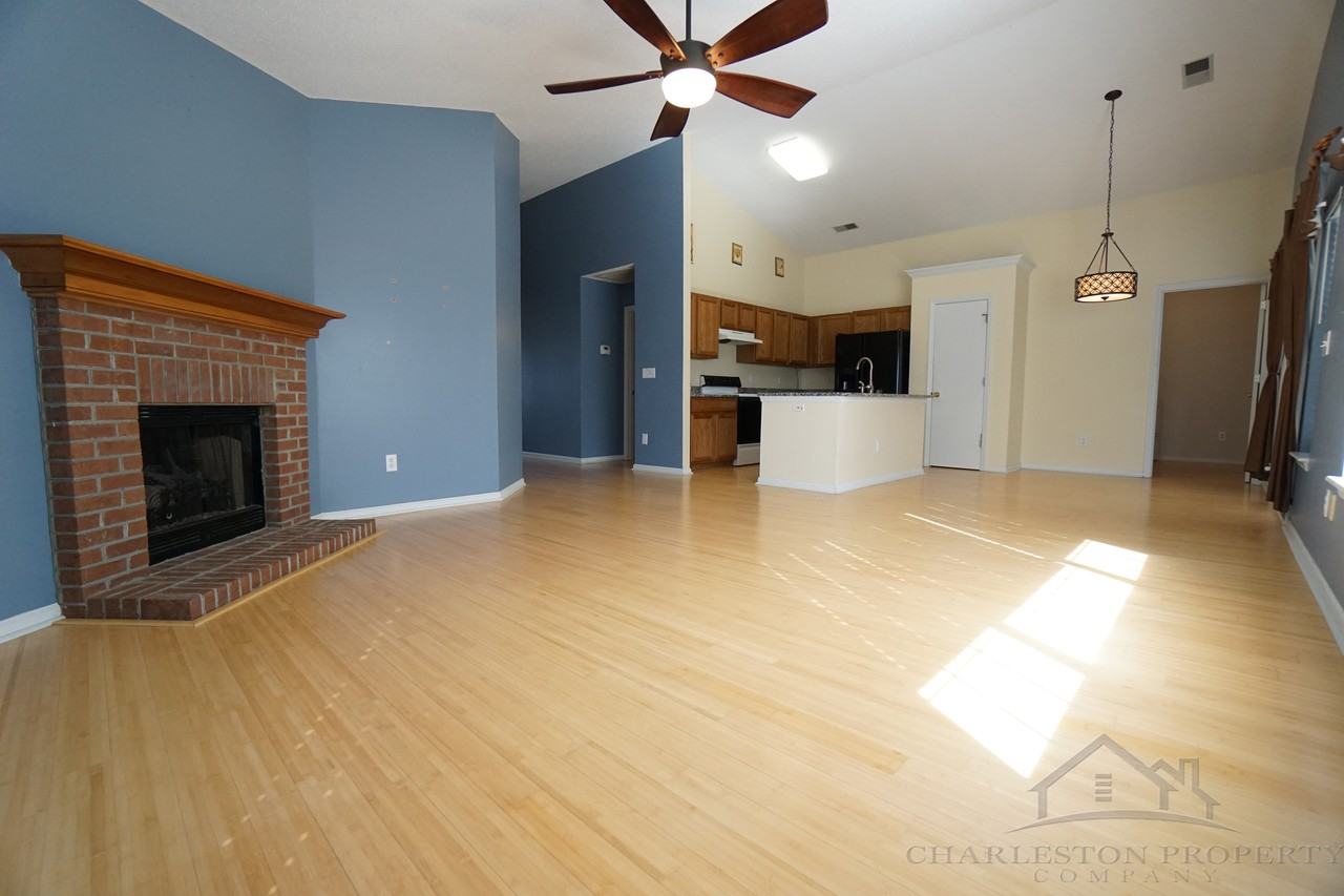 7043 Windmill Creek Rd - Photo 2 of 5