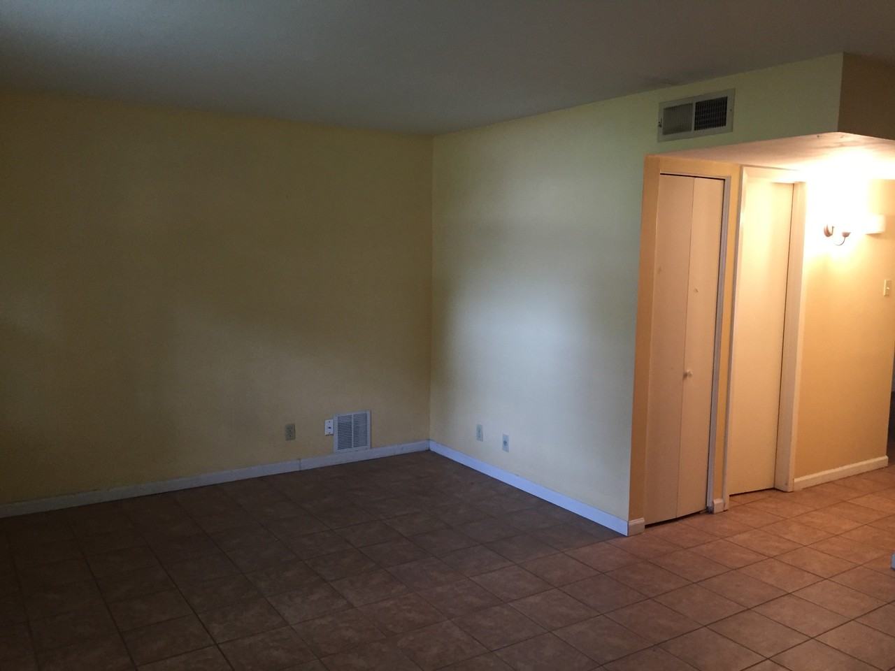 4428 Valleyfield Dr - Photo 2 of 15