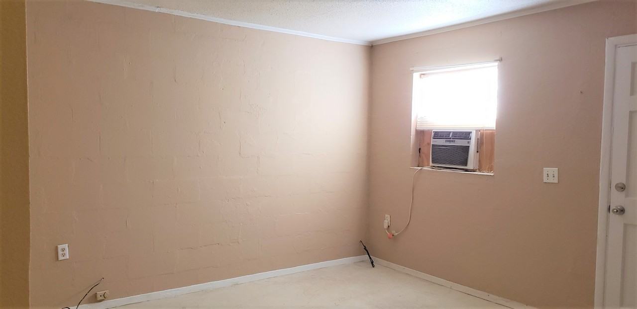 3105 W Mallory St - Photo 2 of 7