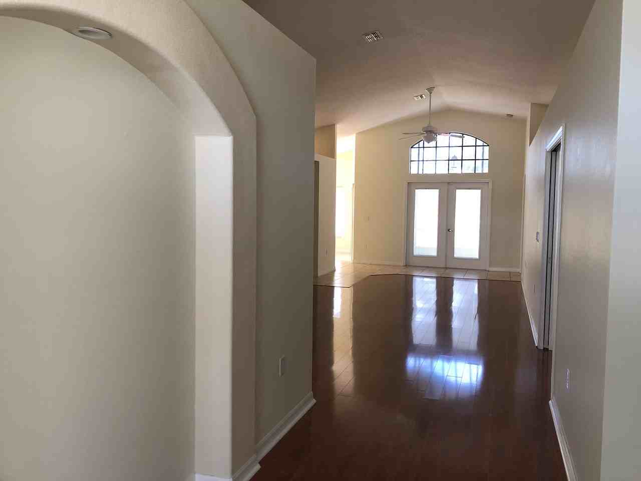 11512 Tee Time Cir - Photo 2 of 18