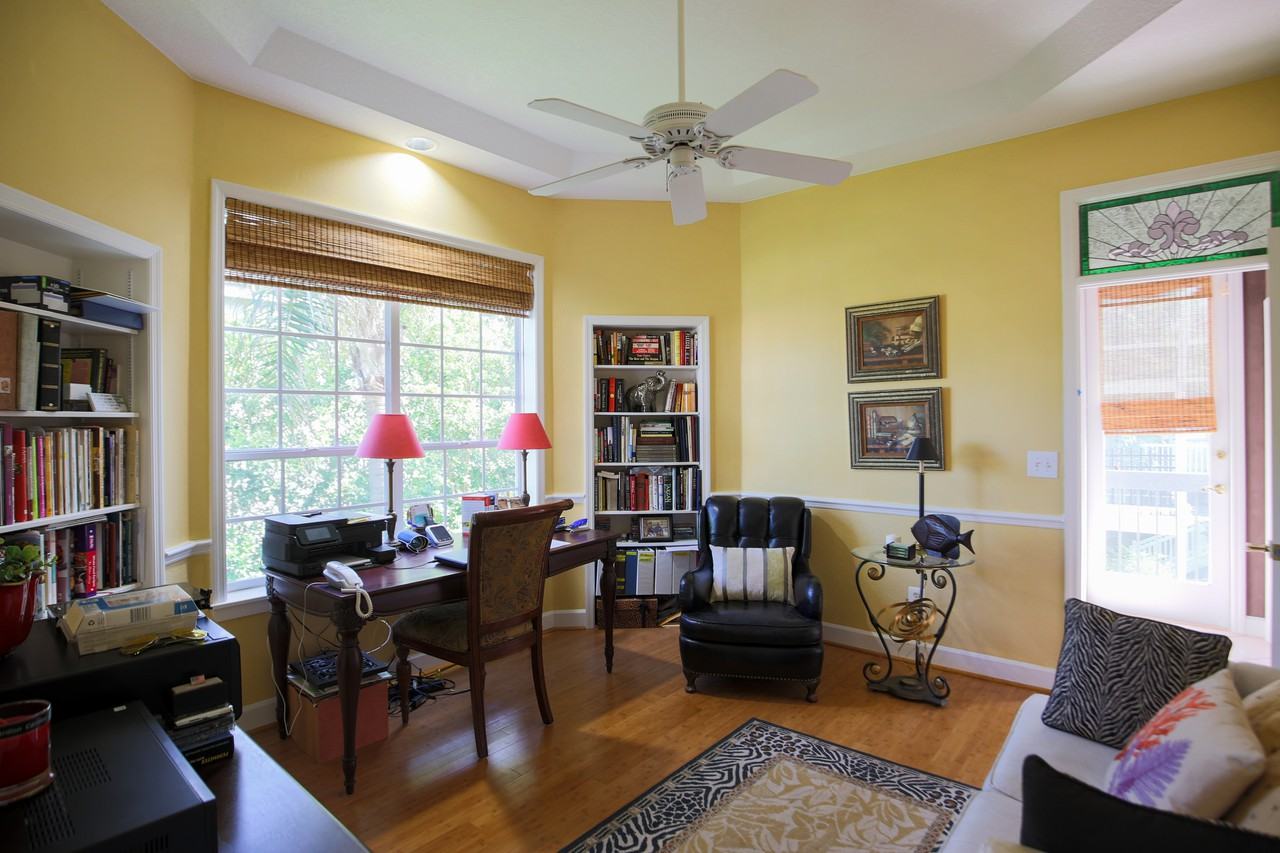 6223 Pasadena Point Blvd S - Photo 3 of 22