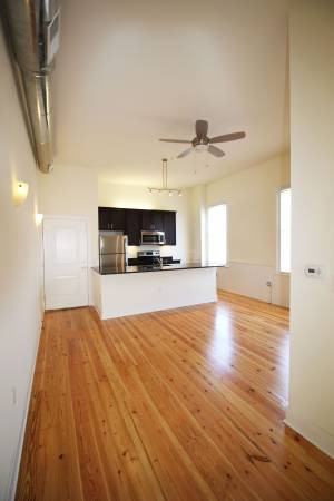 7 W 13th Street - Photo 3 of 4