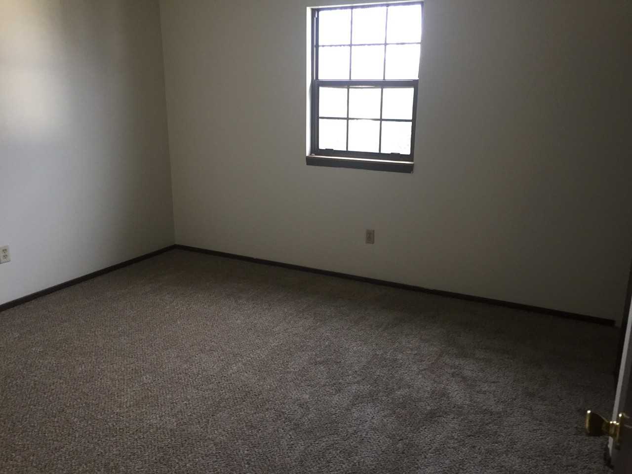 1810 Treetop Drive - Photo 2 of 30