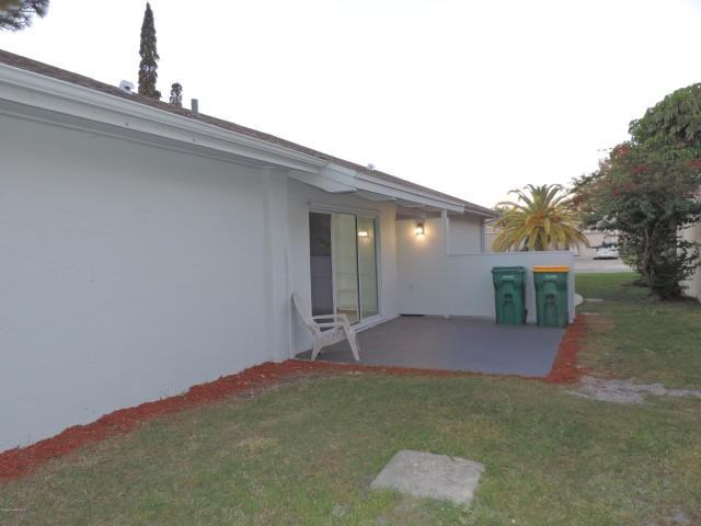 467 Willow Tree Dr - Photo 3 of 33