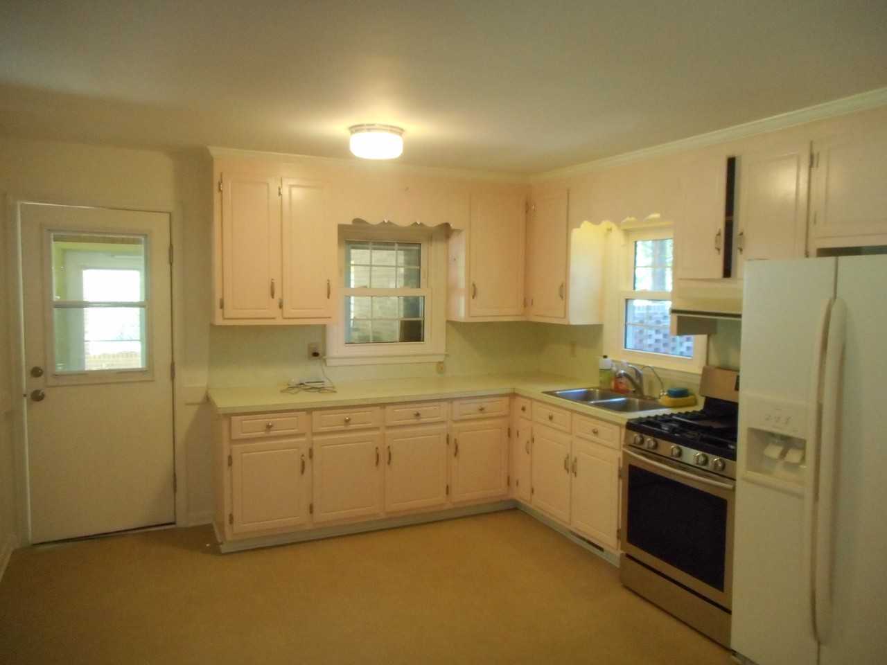 4631 Mebane Oaks Rd - Photo 2 of 14