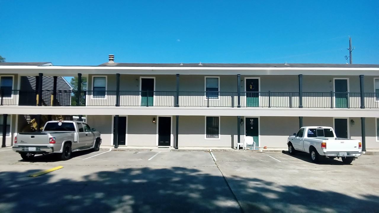 1604 W Mcneese St Apartments for Rent in Lake Charles, LA 70605 with 1