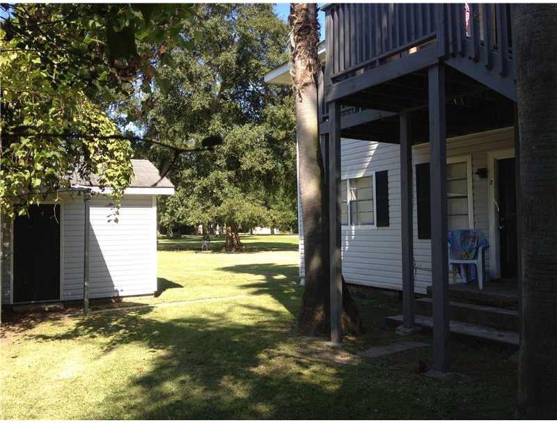 300 Willett Ln - Photo 2 of 15