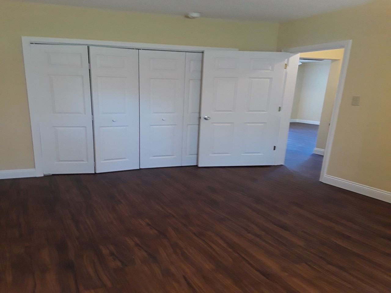 300 Willett Ln - Photo 3 of 15