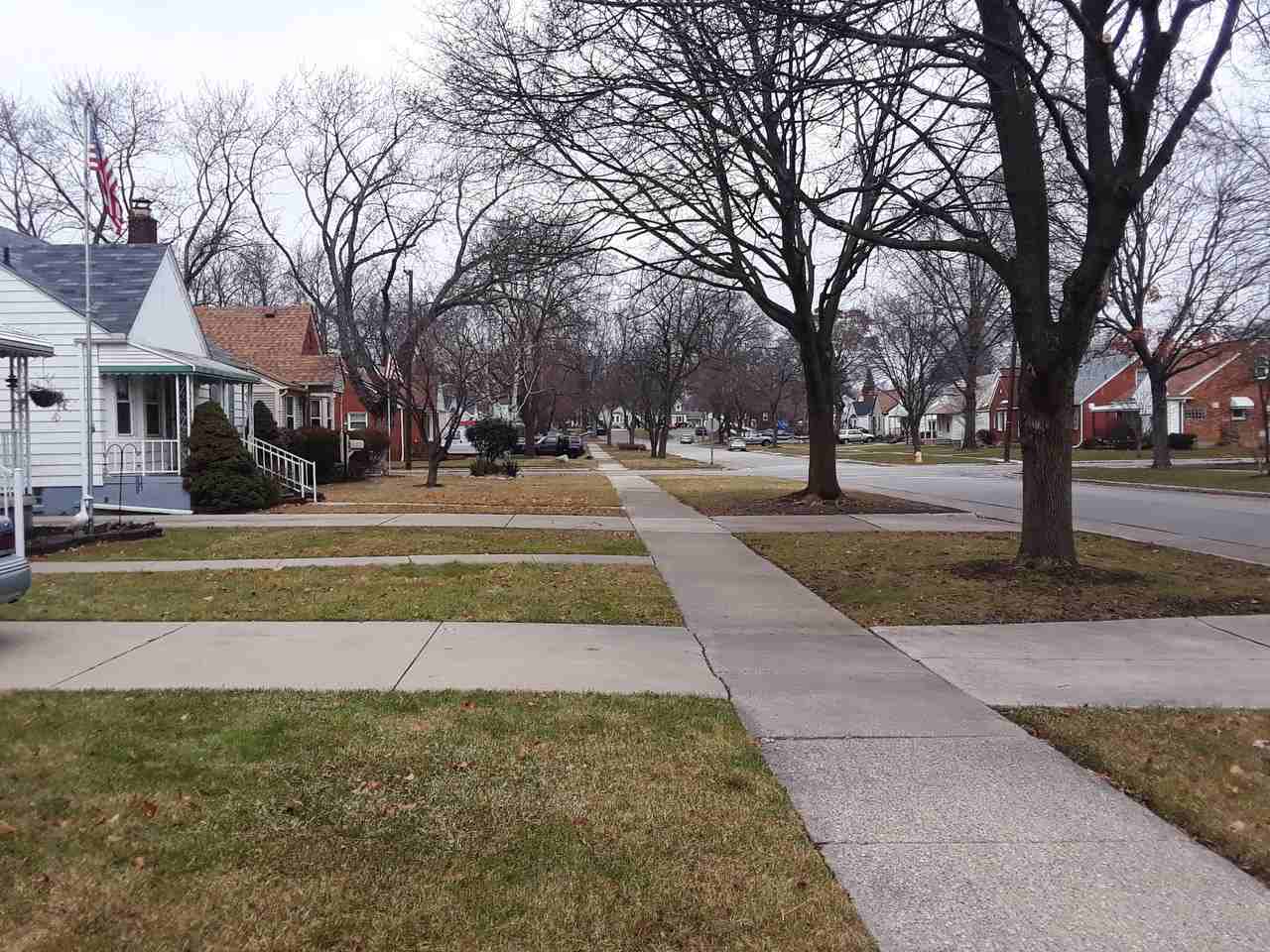 3130 Lincoln St - Photo 2 of 25