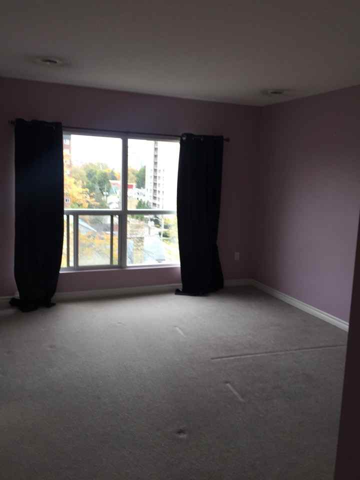701 Talbot St - Photo 3 of 8