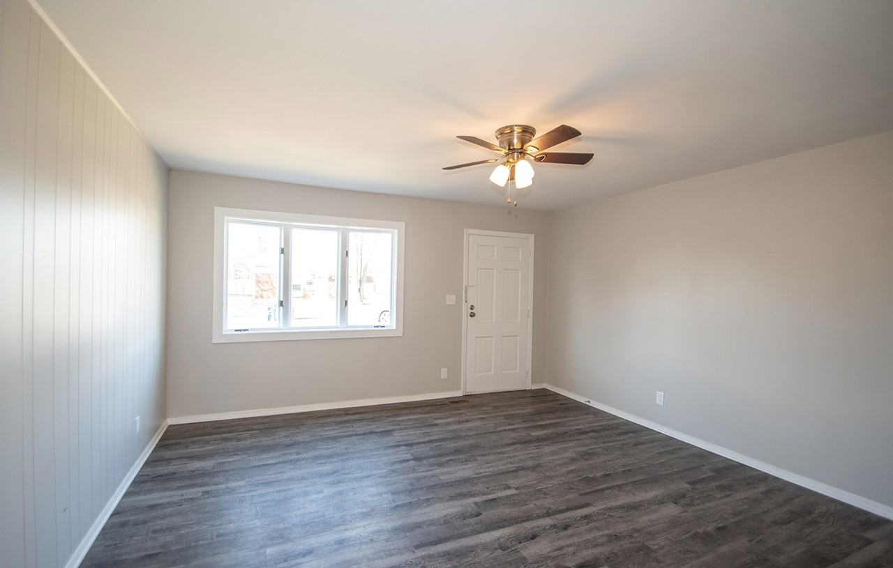 2337 Sickle Rd - Photo 2 of 24