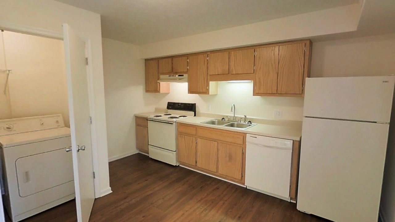 56 Chateau Lane - Photo 3 of 13