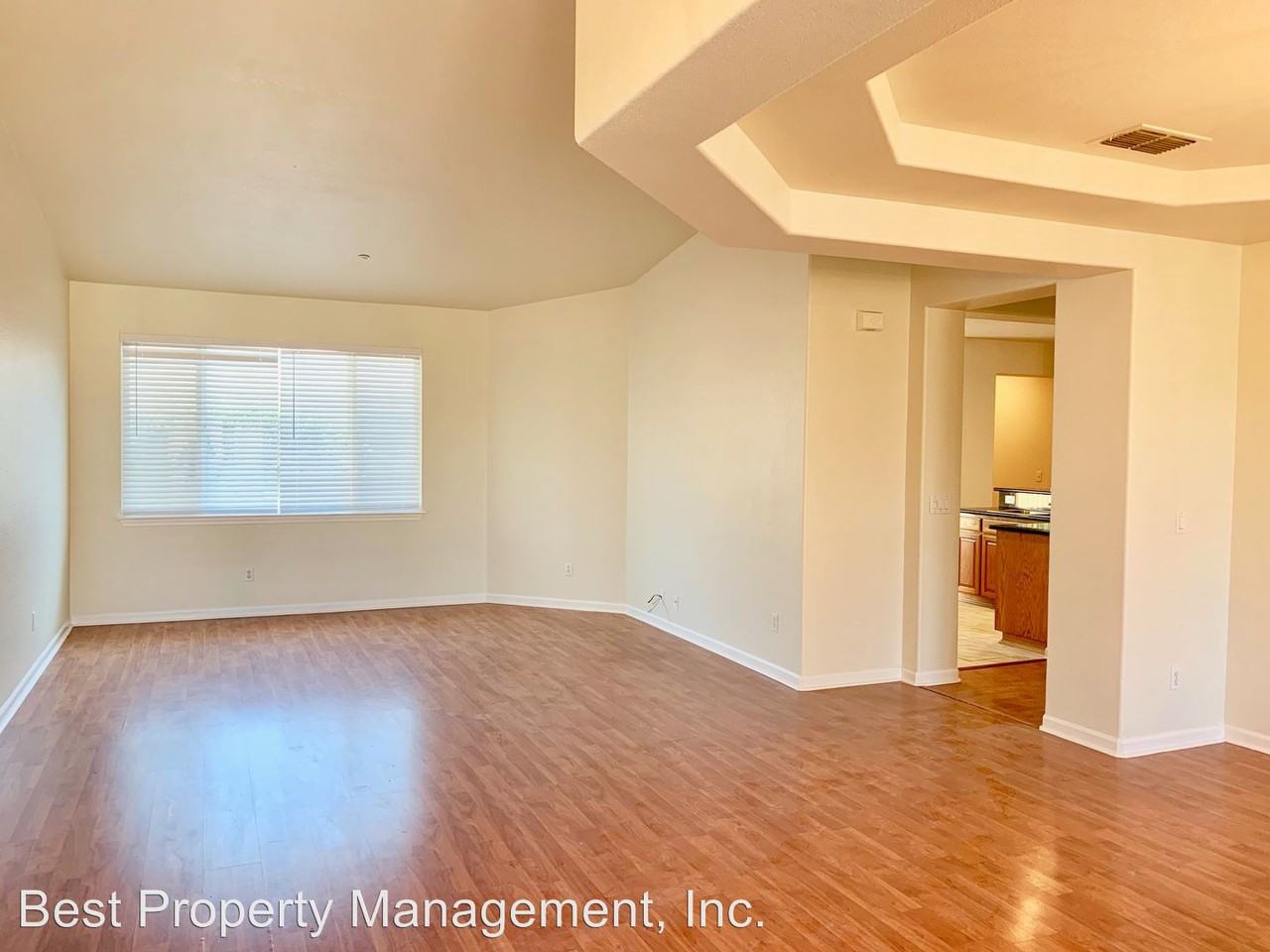 380 Luna Ct - Photo 2 of 18