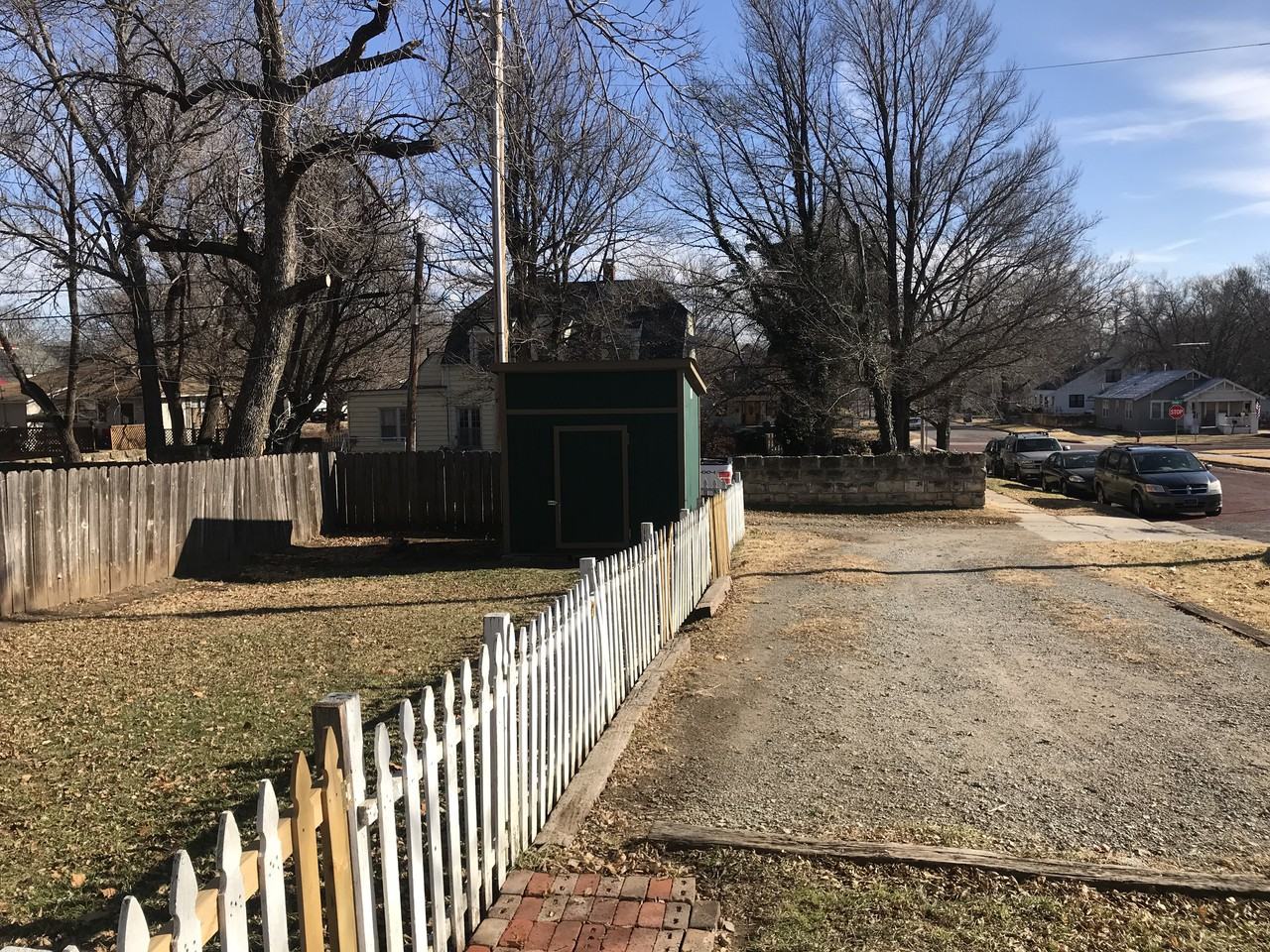 1100 School St - Photo 3 of 17