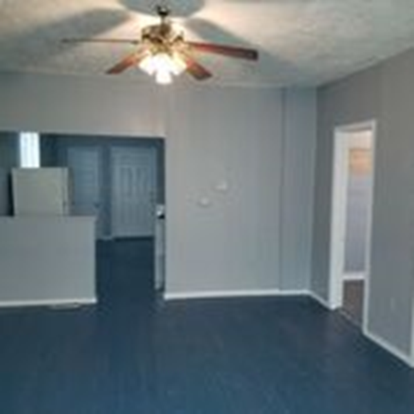 2130 Belmont St #1 - Photo 3 of 13