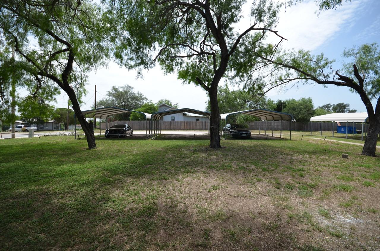 201 Hinton - Photo 3 of 20