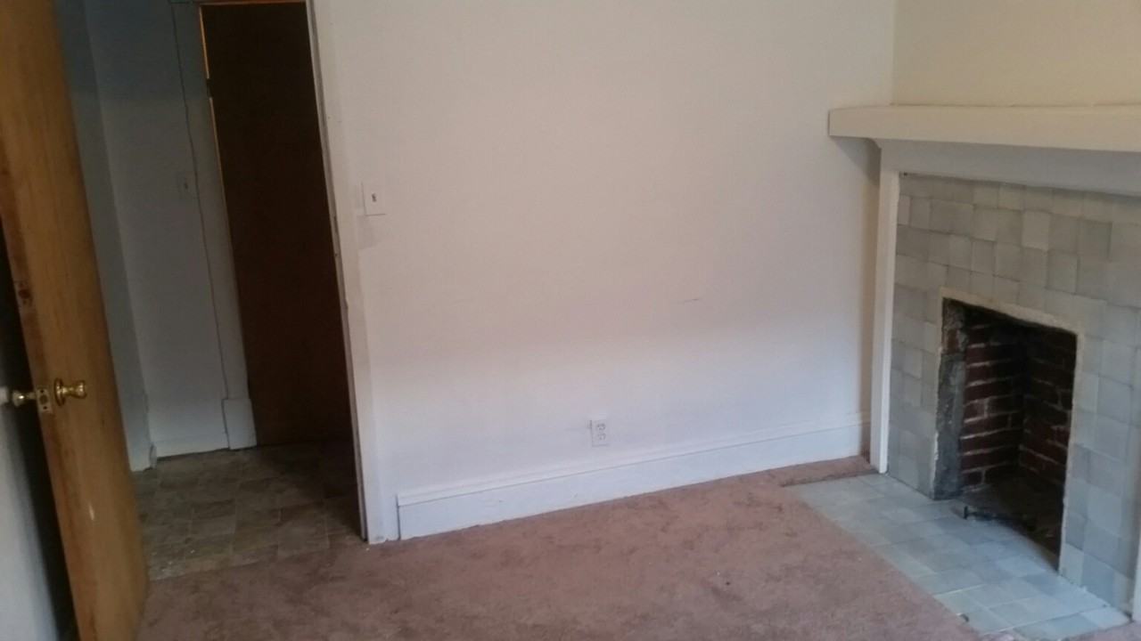 1207 Red Oak Street - Photo 3 of 19