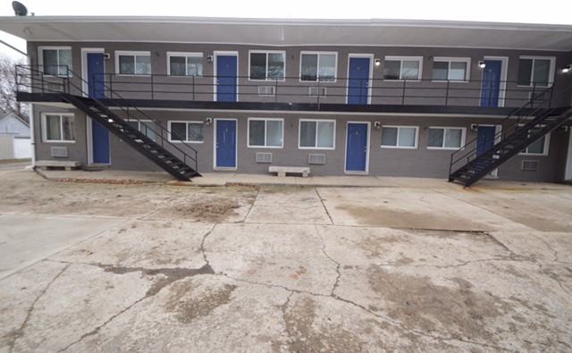 2218 N 4Th St - Photo 2 of 2