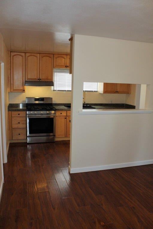 844 E Stroube St - Photo 2 of 11