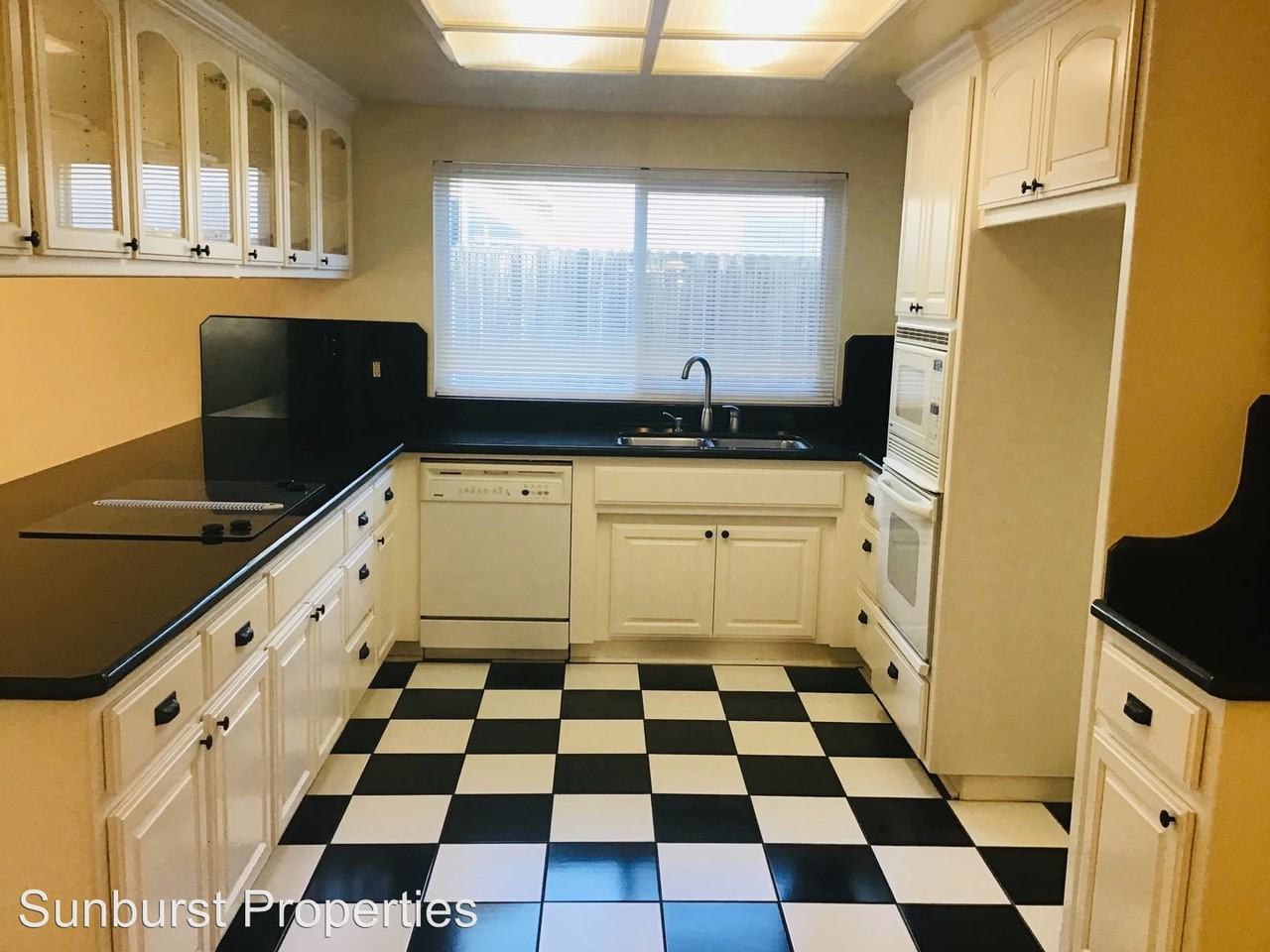 1414 Vista Creek Dr - Photo 3 of 22