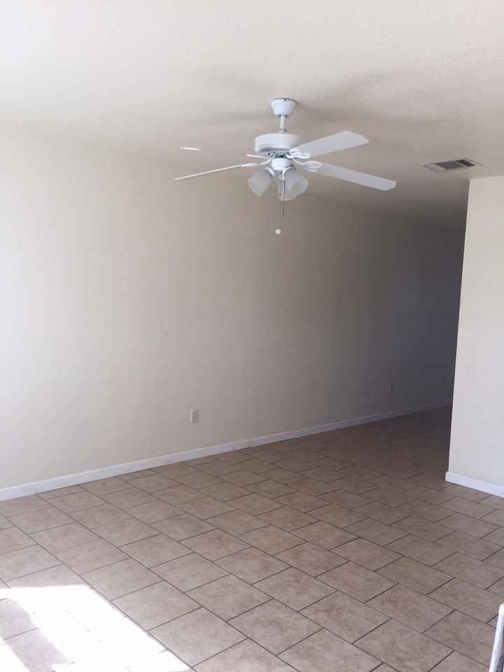 1604 Aztec Trace - Photo 3 of 12